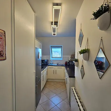 Spot Ideal A 800m De La Apartment